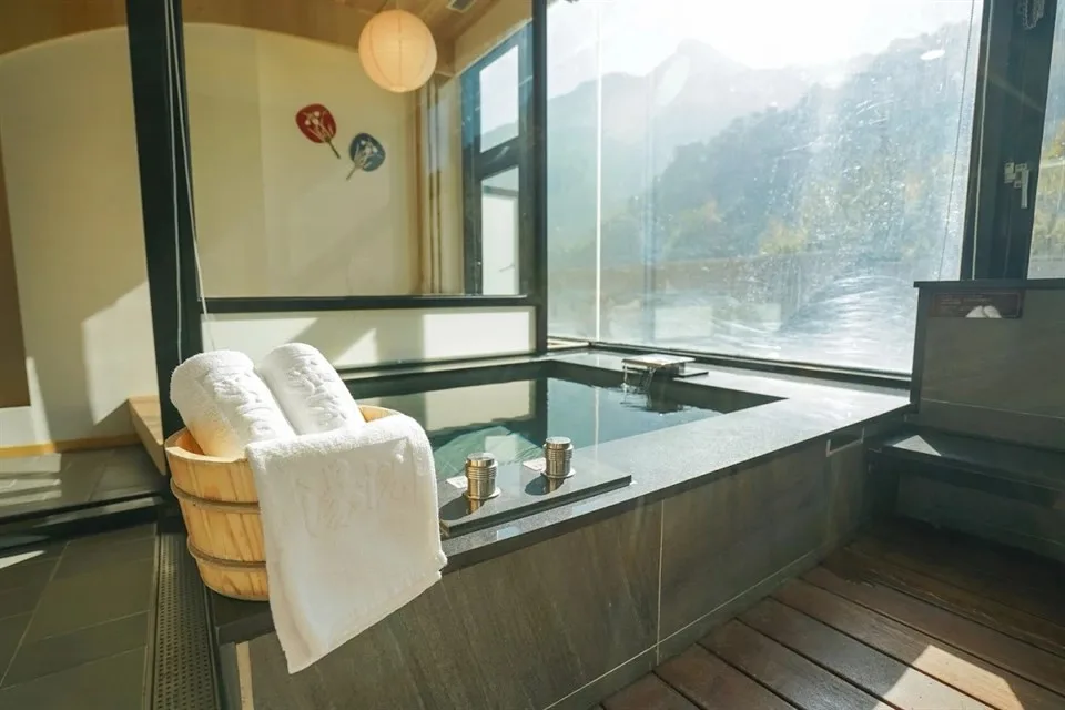 苗栗泰安溫泉榮獲 2025 台灣好湯「十泉十美獎」首獎